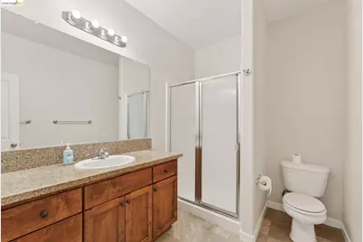 813 School St, Lodi, CA 95240 - Photo 8