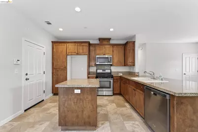 813 School St, Lodi, CA 95240 - Photo 6