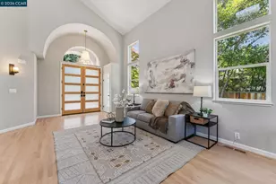 116 Castle Rock Ln, Walnut Creek, CA 94598 - Photo 4