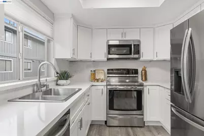 3551 Norton Way, Pleasanton, CA 94566 - Photo 2