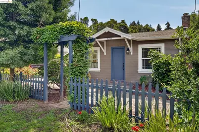 6301 Hillmont Drive, Oakland, CA 94605 - Photo 1