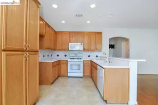 987 Centennial Dr, Brentwood, CA 94513 - Photo 10