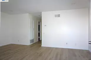 30888 Tidewater Dr, Union City, CA 94587 - Photo 10