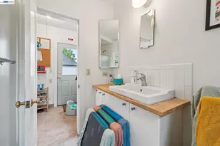 5227 Locksley Ave, Oakland, CA 94618 - Photo 18