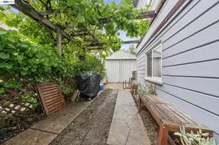 5227 Locksley Ave, Oakland, CA 94618 - Photo 36