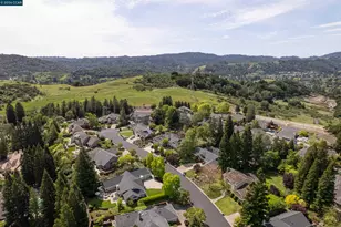 7 Crockett Dr, Moraga, CA 94556 - Photo 40
