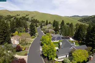 7 Crockett Dr, Moraga, CA 94556 - Photo 42