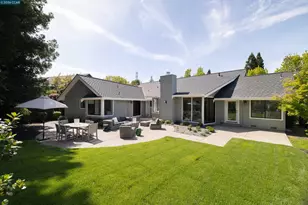 7 Crockett Dr, Moraga, CA 94556 - Photo 32