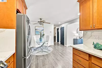 32252 Valiant Way, Union City, CA 94587 - Photo 16