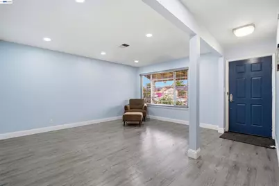 32252 Valiant Way, Union City, CA 94587 - Photo 6