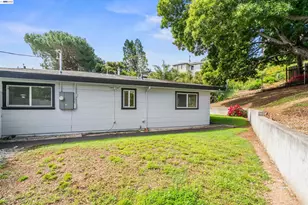 8019 Sterling Dr, Oakland, CA 94605 - Photo 64
