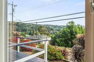 8019 Sterling Dr, Oakland, CA 94605 - Photo 36