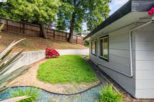 8019 Sterling Dr, Oakland, CA 94605 - Photo 58