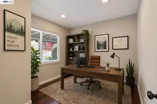 8019 Sterling Dr, Oakland, CA 94605 - Photo 30