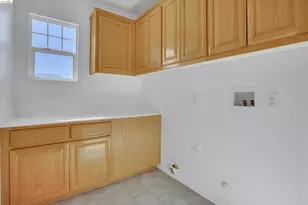 2340 St Augustine Dr, Brentwood, CA 94513 - Photo 30