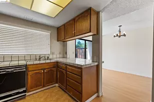 3874 Burton Common, Fremont, CA 94536 - Photo 28