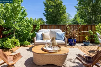 1712 Saint Andrews Dr, Moraga, CA 94556 - Photo 20
