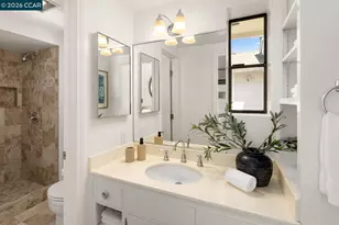 1712 St Andrews Dr, Moraga, CA 94556 - Photo 26