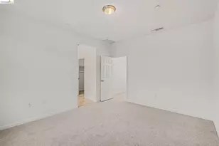 38 Fern Ln, Pittsburg, CA 94565 - Photo 18