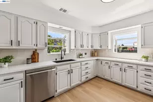 9946 Dante Ave, Oakland, CA 94603 - Photo 24