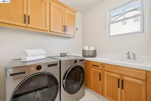 2421 Haile St, Alameda, CA 94501 - Photo 46
