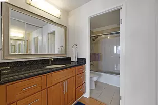 555 Pierce St, Albany, CA 94706 - Photo 16