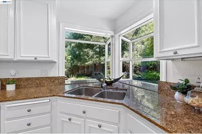 646 Windmill Ln, Pleasanton, CA 94566 - Photo 14