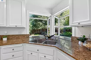 646 Windmill Ln, Pleasanton, CA 94566 - Photo 14