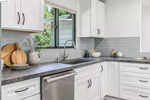 4305 Harbor View Ave, Oakland, CA 94619 - Photo 32