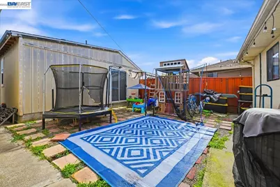 14474 Locust St, San Leandro, CA 94579 - Photo 24