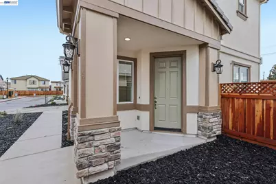 208 Mindy Way, Pittsburg, CA 94565 - Photo 1