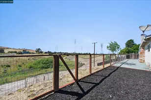 20 Fairway Ct, Pittsburg, CA 94565 - Photo 30