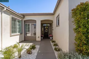346 Gladstone Dr, Brentwood, CA 94513 - Photo 2