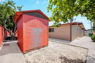 1673 Southgate St, Hayward, CA 94545 - Photo 50