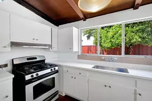 1673 Southgate St, Hayward, CA 94545 - Photo 24