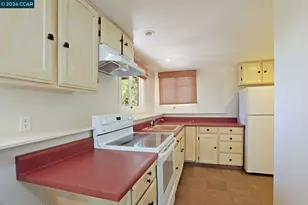 5716 Merriewood Dr, Oakland, CA 94611 - Photo 22