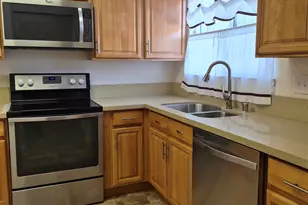 20980 Birch, Hayward, CA 94541 - Photo 6