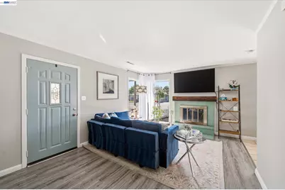 442 James St, Livermore, CA 94551 - Photo 2