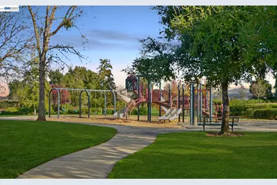 558 Montori Ct, Pleasanton, CA 94566 - Photo 48