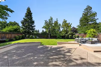 558 Montori Ct, Pleasanton, CA 94566 - Photo 38