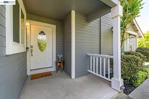 308 Mulqueeney St, Livermore, CA 94550 - Photo 4