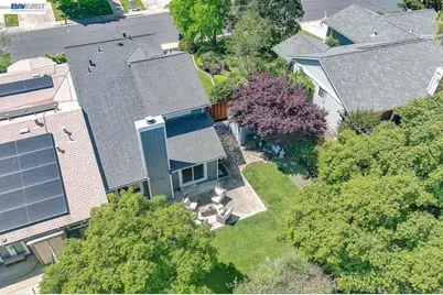 308 Mulqueeney St, Livermore, CA 94550 - Photo 40