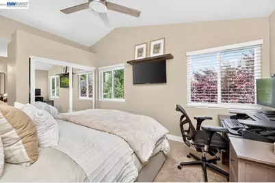 308 Mulqueeney St, Livermore, CA 94550 - Photo 24