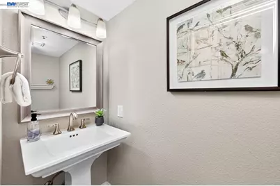 308 Mulqueeney St, Livermore, CA 94550 - Photo 16