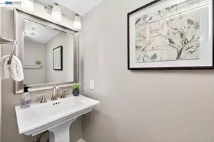 308 Mulqueeney St, Livermore, CA 94550 - Photo 16