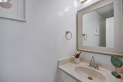 1163 Cherryview Ln, San Jose, CA 95118 - Photo 16