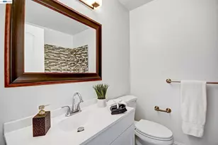 1163 Cherryview Ln, San Jose, CA 95118 - Photo 28