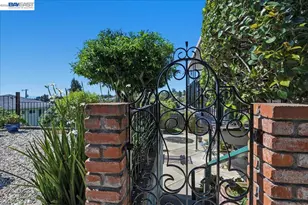 3439 Wyndale Dr, Castro Valley, CA 94546 - Photo 40