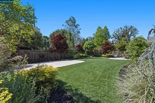 1219 Elmwood Dr, Walnut Creek, CA 94597 - Photo 42