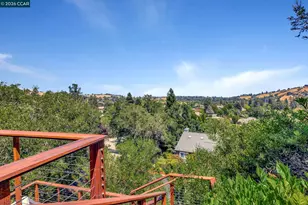 1825 St Andrews Dr, Moraga, CA 94556 - Photo 14